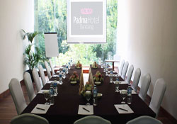 Meeting Room Padma Hotel Bandung – Feyfa Hotel Mart