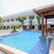 Pelangi Hotel Malang - Building