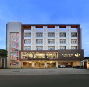 (1) Gets Hotel Malang